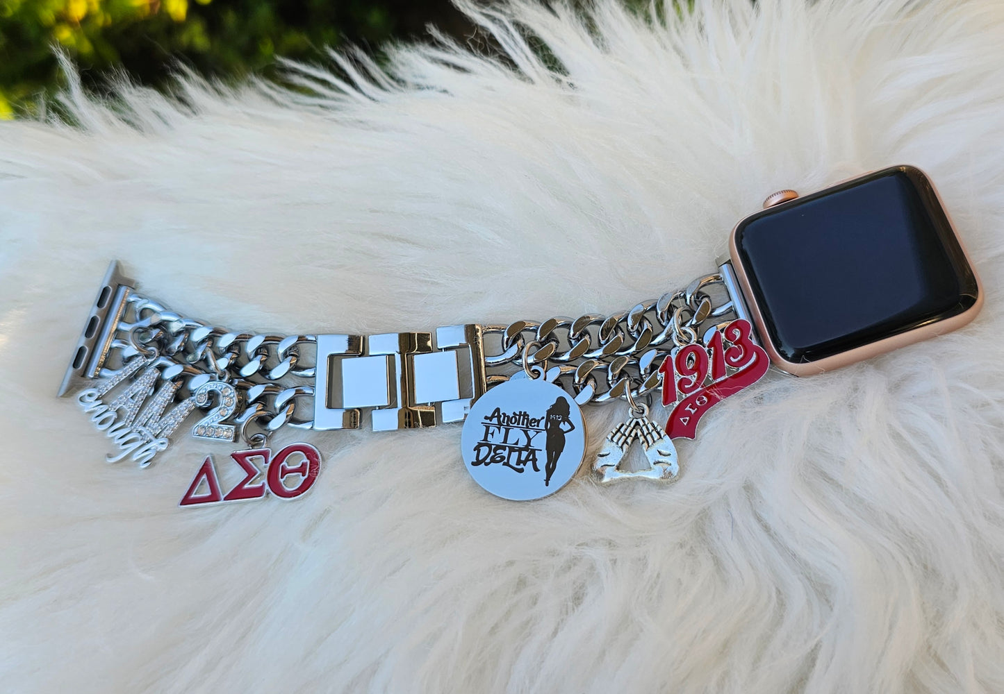 Delta Sigma Theta Apple Link Custom Fit Watch Band (please message with line number if would like added to design)