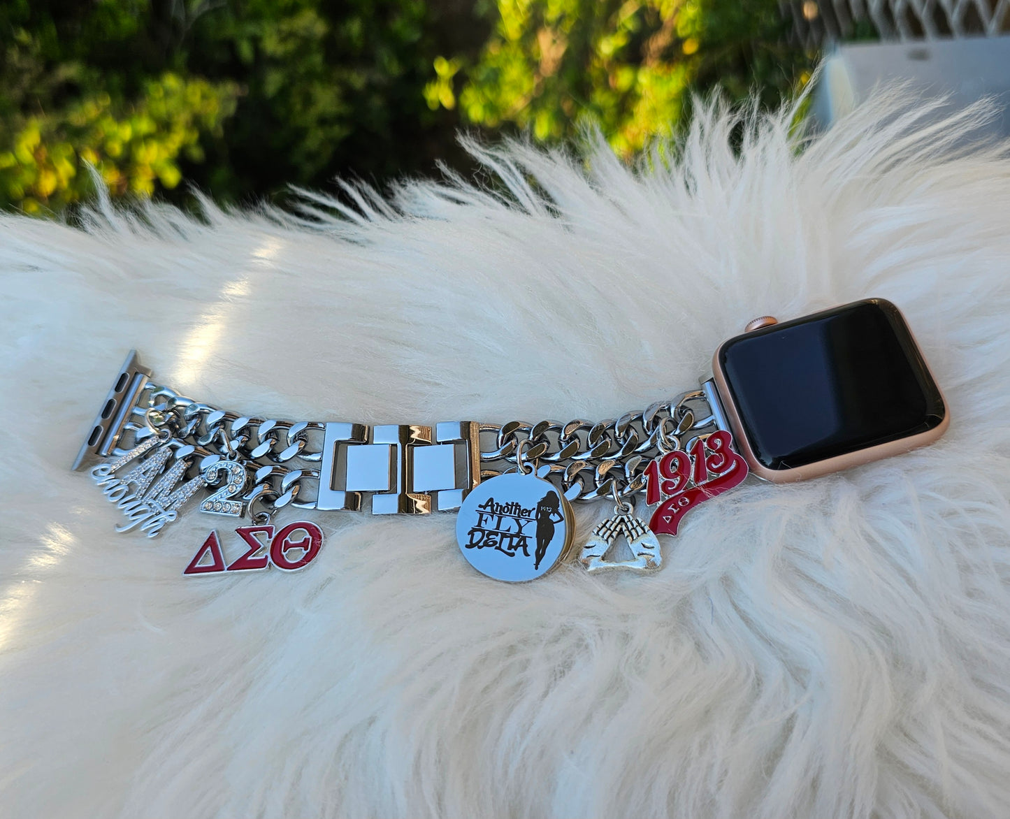 Delta Sigma Theta Apple Link Custom Fit Watch Band (please message with line number if would like added to design)