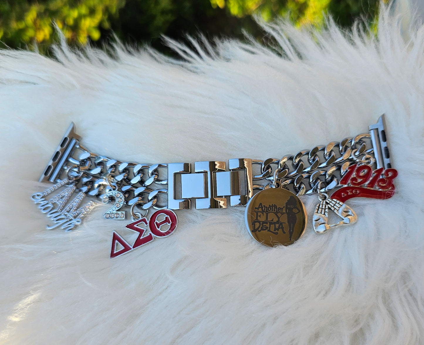 Delta Sigma Theta Apple Link Custom Fit Watch Band (please message with line number if would like added to design)