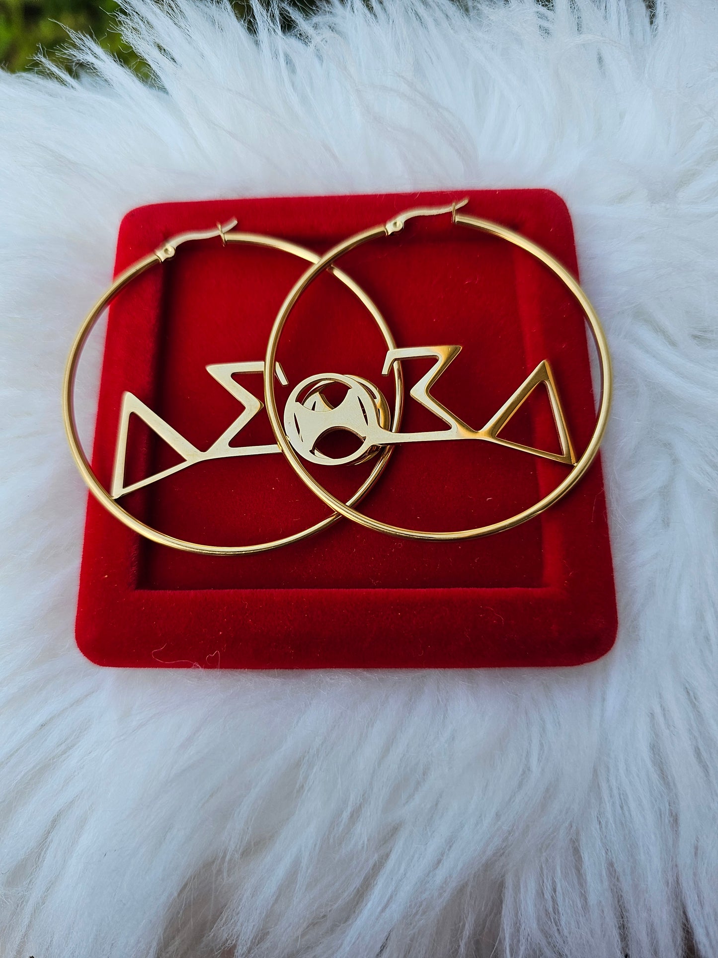 Delta Sigma Theta Sorority earrings available in silver and gold GUARANTEED not to tarnish nor fade