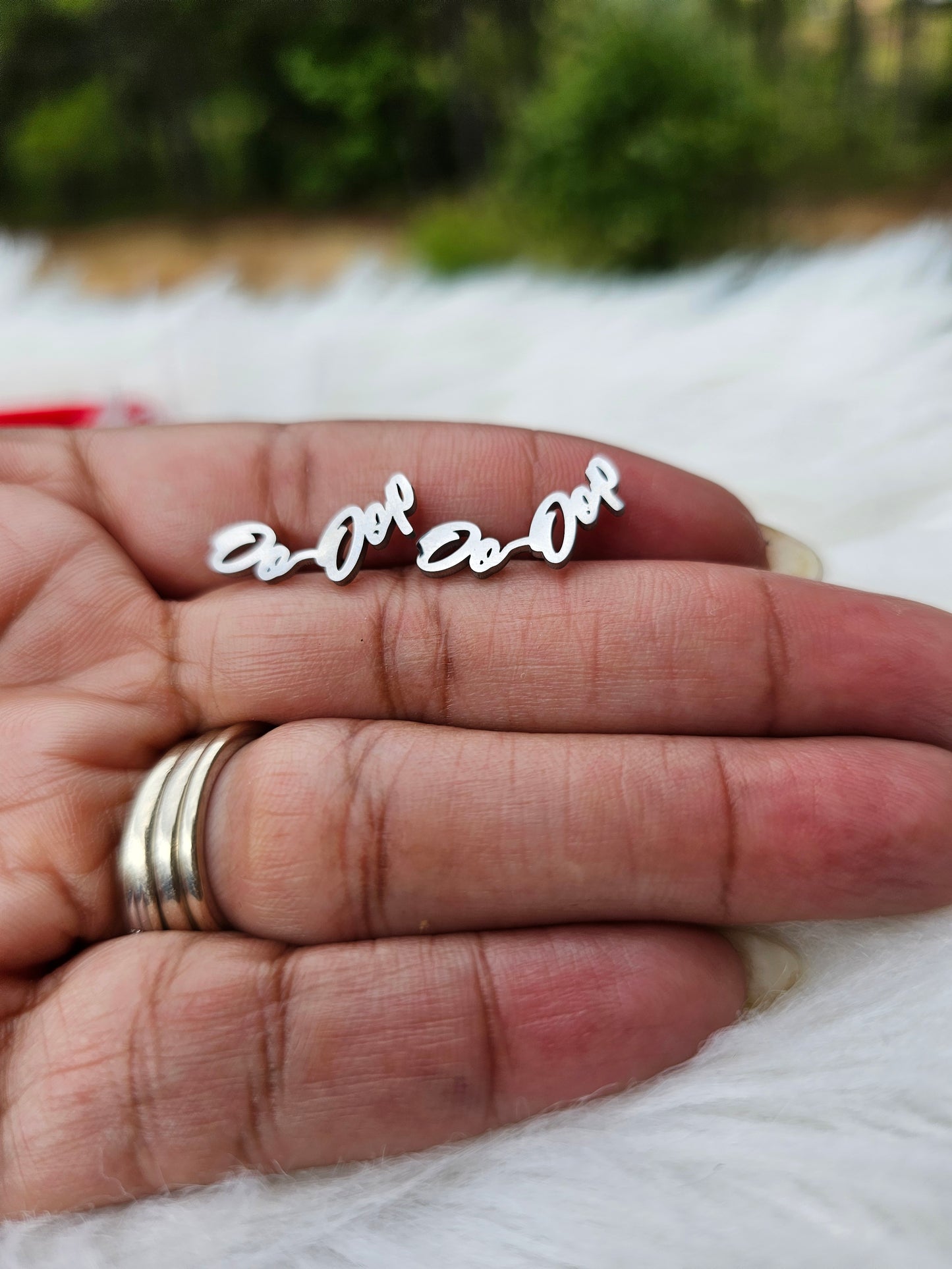 Delta Sigma Theta Sorority Oo-Oop earrings available in silver and gold