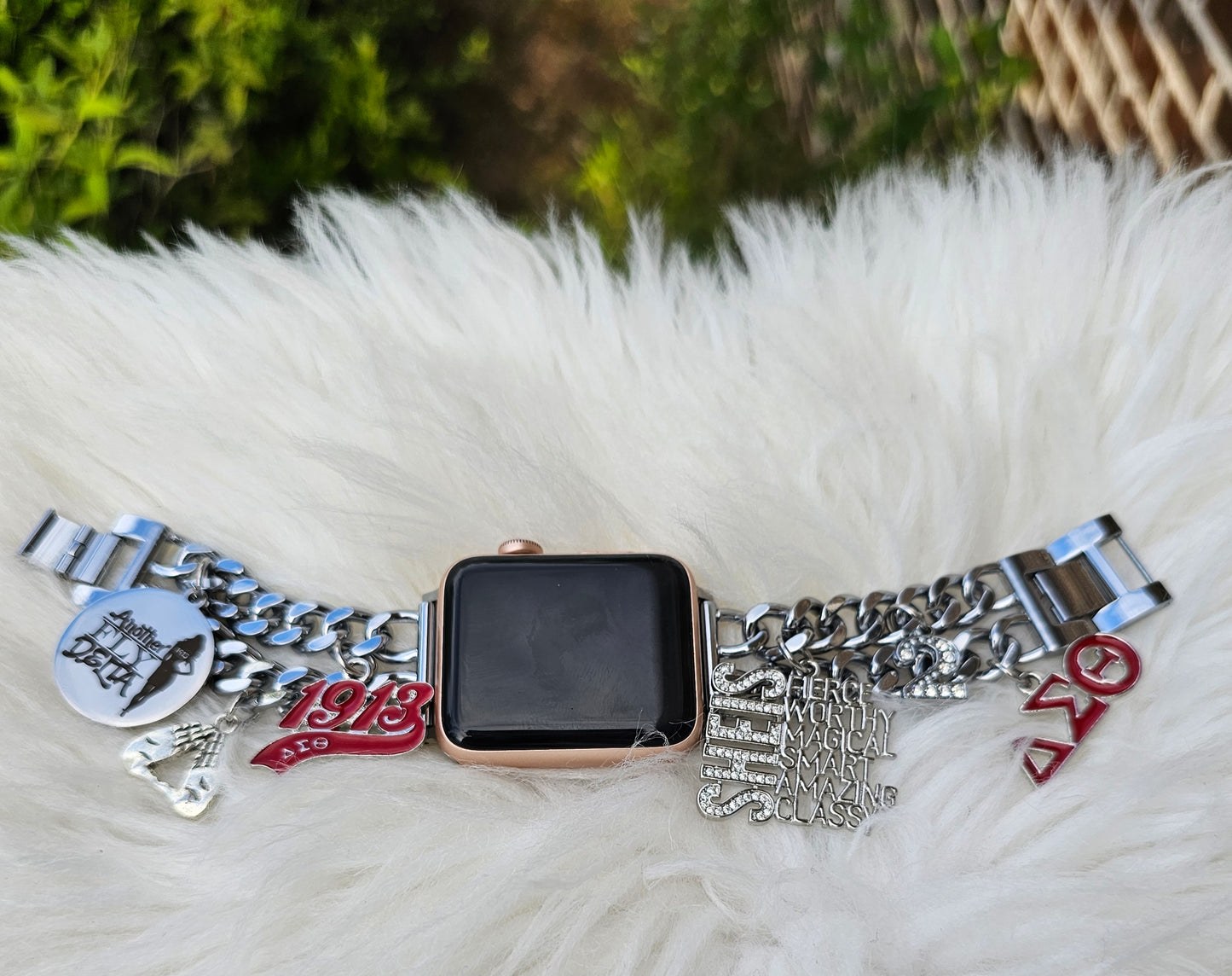 Delta Sigma Theta Apple Link Custom Fit Watch Band (please message with line number if would like added to design)